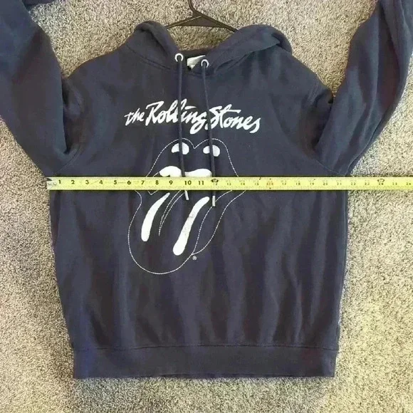 H&M Rolling Stones Graphic Hoodie, size medium, black and white - Picture 7 of 7